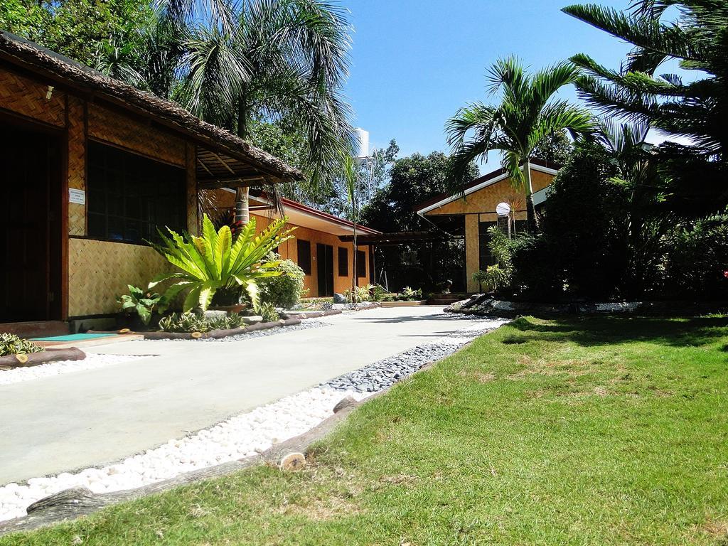 Susan'S Place Bed And Breakfast Puerto Princesa Exterior photo